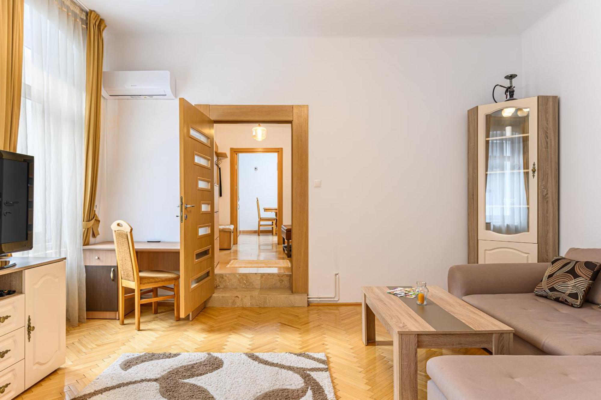 Apartmán Brasov Centrul Vechi - 67Sqm - 2Min To Counsel Square Exteriér fotografie